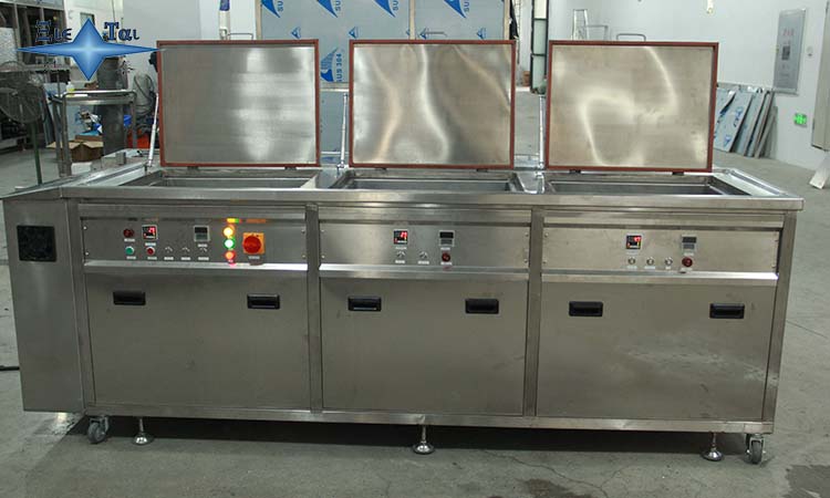 超聲波清洗機具有哪些優(yōu)點？可以清洗哪些行業(yè)的污染物？