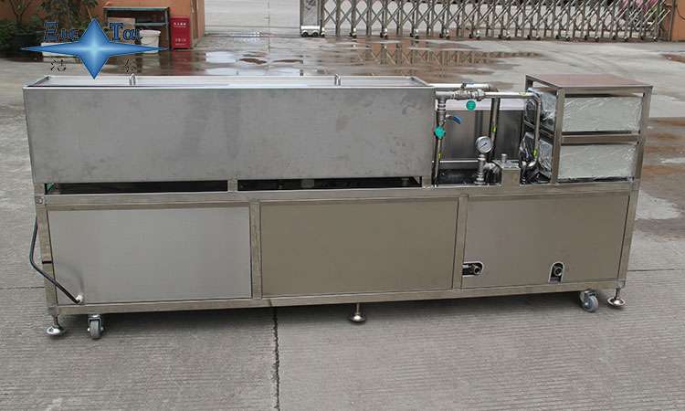 半導(dǎo)體制造中的高效潔凈:超聲波清洗技術(shù)的前沿應(yīng)用 半導(dǎo)體制造中的高效潔凈:超聲波清洗技術(shù)的前沿應(yīng)用