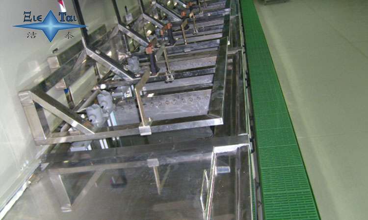 超聲波清洗機：新能源設備清洗的高效引領(lǐng)者